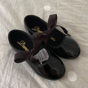 Girls tap shoes 8 classic black patent leather
